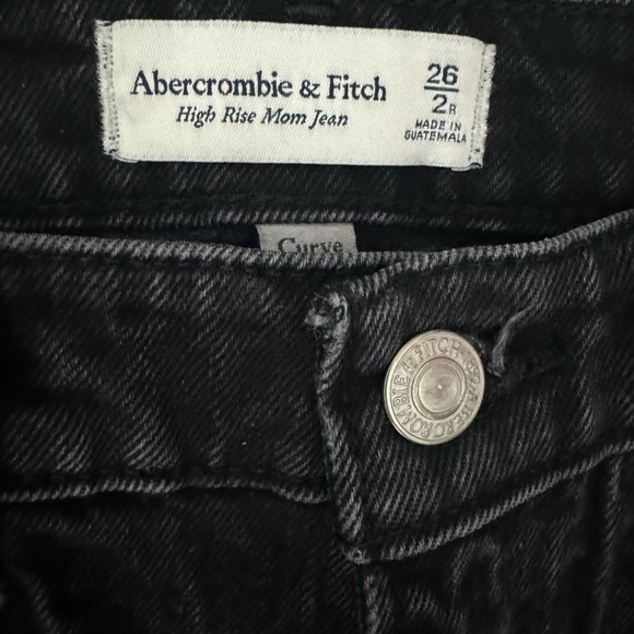 Abercrombie & Fitch Curve Love High Rise Mom Jeans Size 26 - Picture 3 of 4